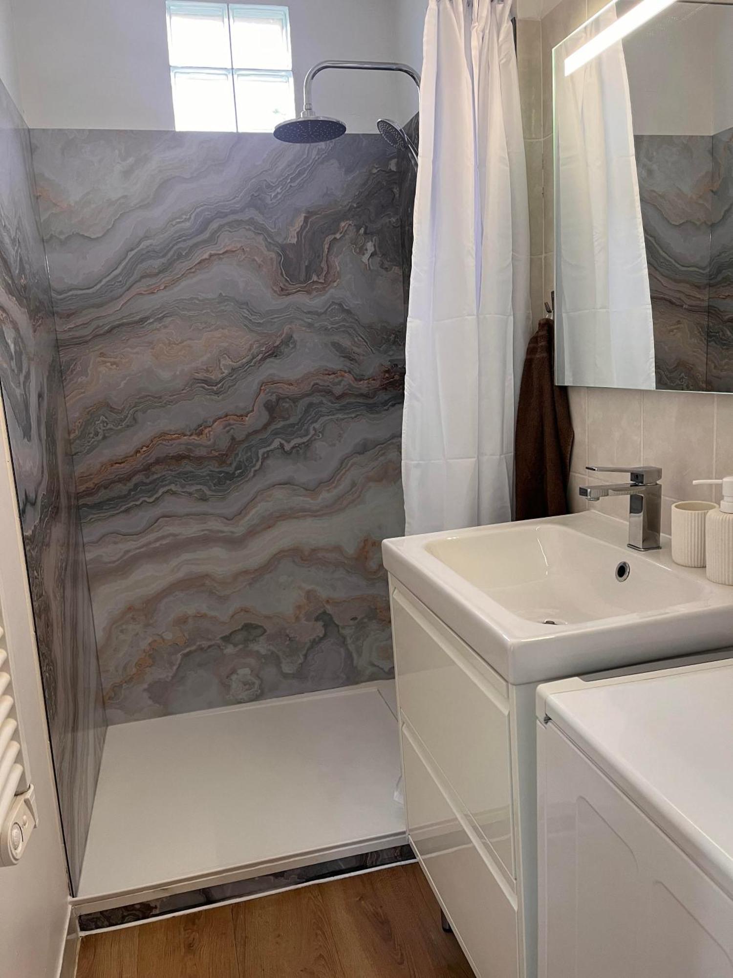 Les Suites d'Aliénor-Suite Acanthe Pessac Extérieur photo